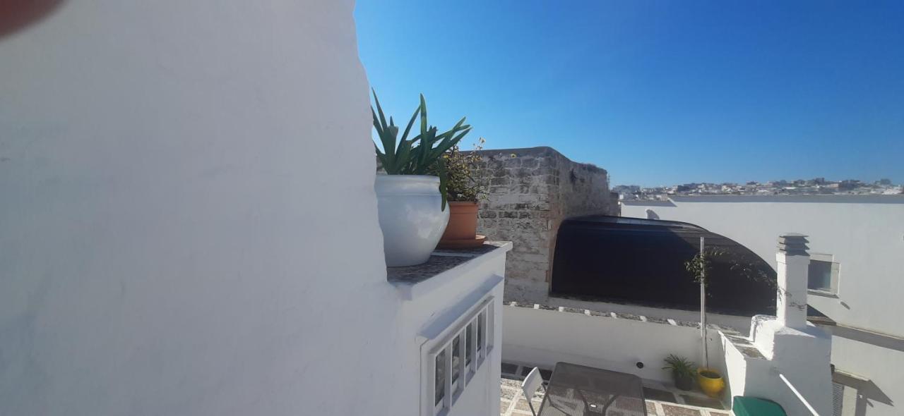 Dimora Lavinia Casa Vacanze Centro Storico Ostuni Exterior photo
